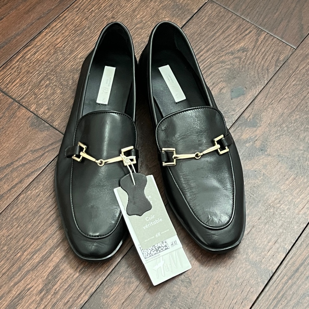 NWT H&M women’s black leather loafers 37